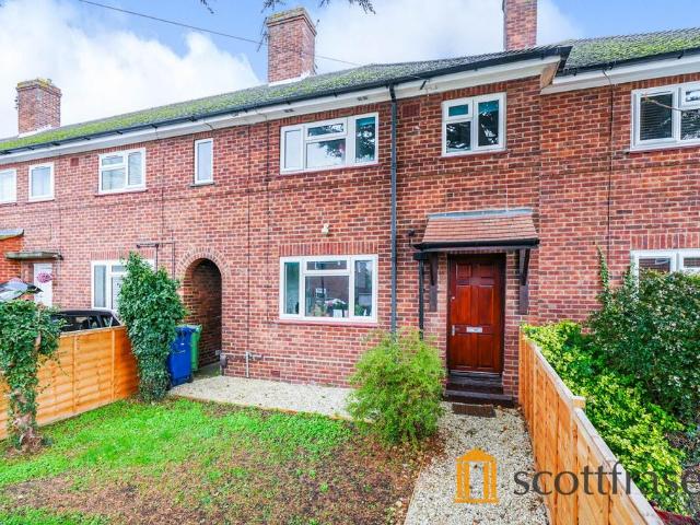 4 bedroom terraced house to rent