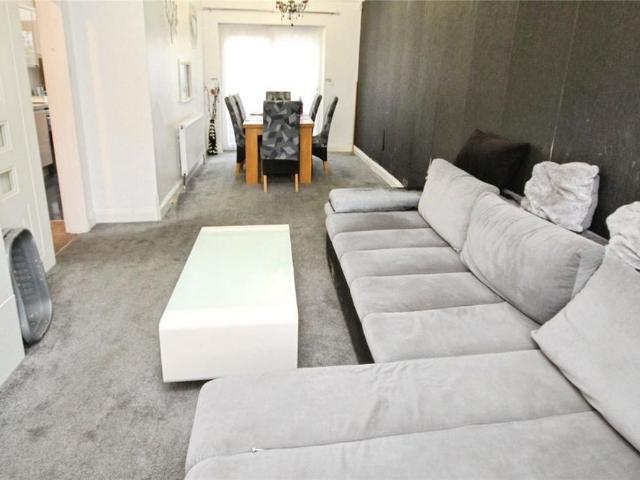 4 bedroom terraced house to rent