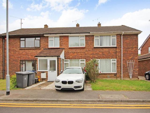 4 bedroom terraced house to rent