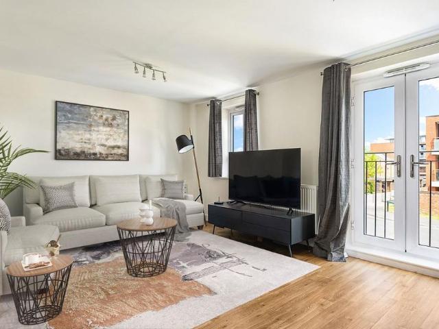 4 bedroom terraced house to rent