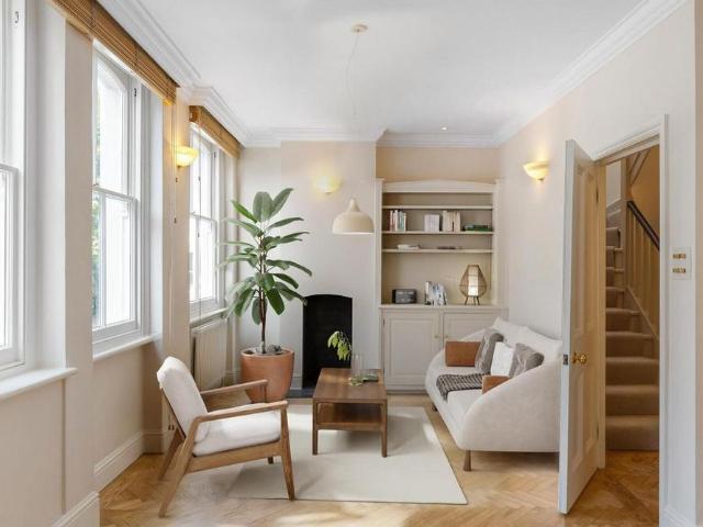 4 bedroom terraced house to rent