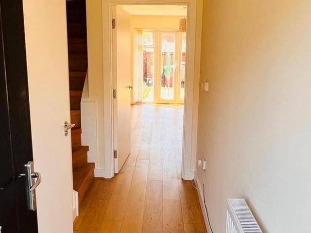 4 bedroom terraced house to rent