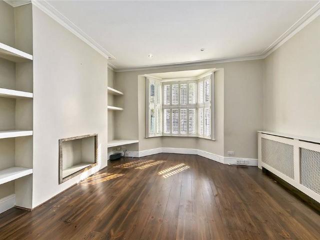 4 bedroom terraced house to rent