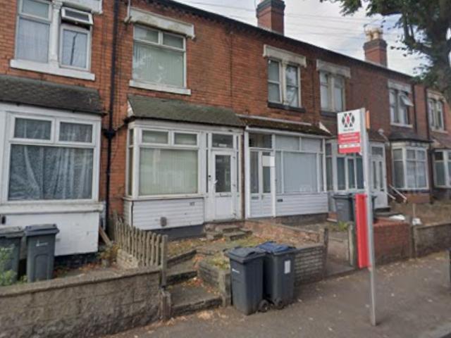 4 bedroom terraced house to rent