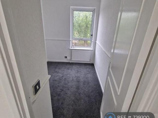4 bedroom terraced house to rent