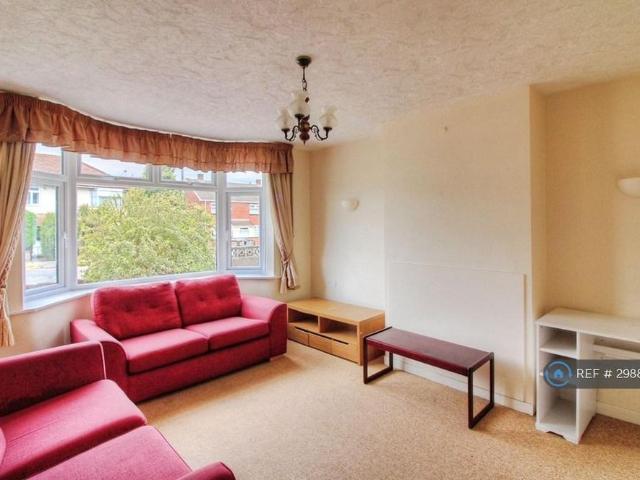 4 bedroom terraced house to rent