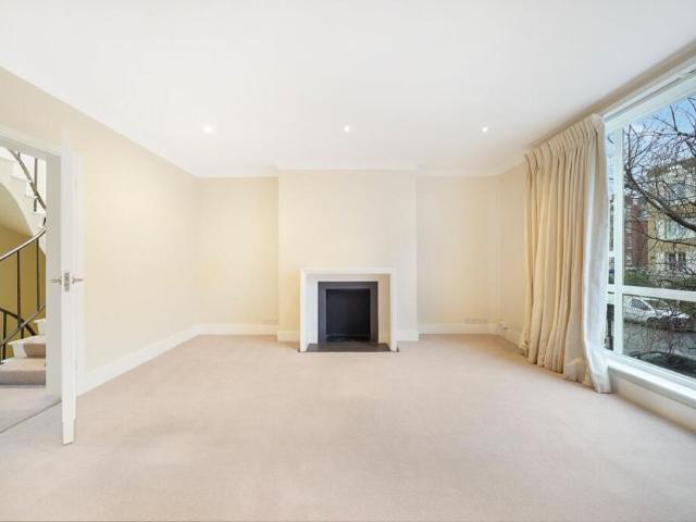 4 bedroom terraced house to rent