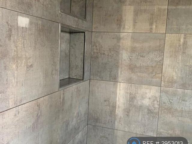 4 bedroom terraced house to rent