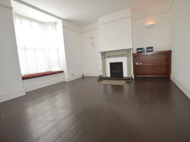 4 bedroom terraced house to rent