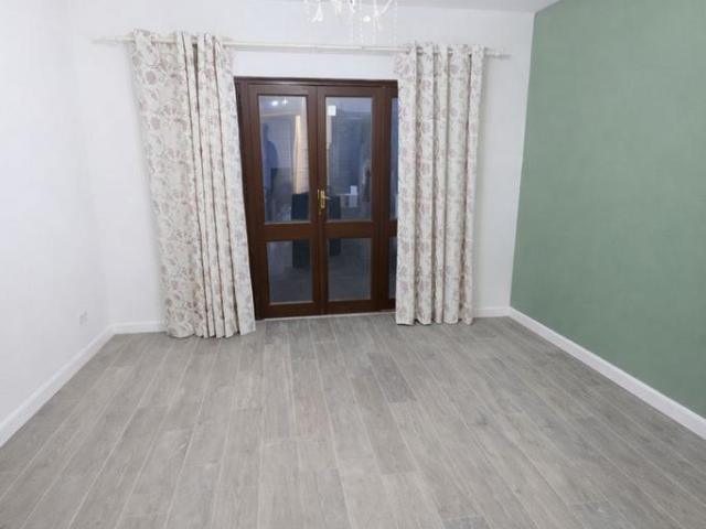 4 bedroom terraced house to rent