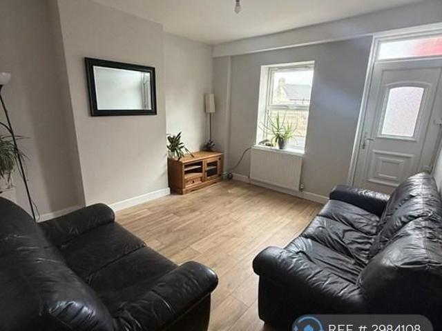 4 bedroom terraced house to rent