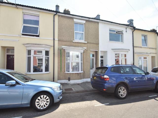 4 bedroom terraced house to rent
