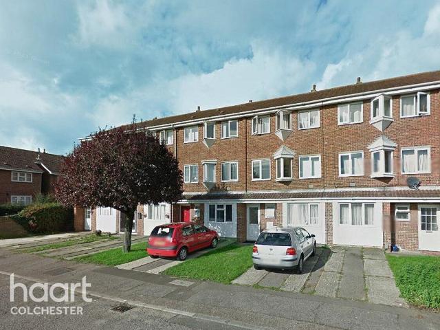 4 bedroom terraced house to rent