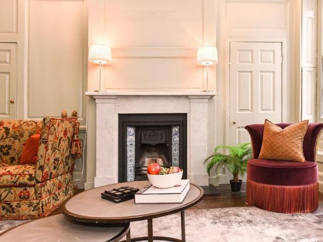 4 bedroom terraced house to rent
