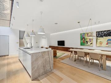 4 bedroom terraced house to rent
