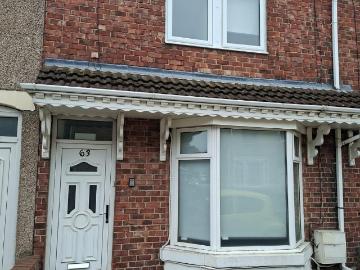 4 bedroom terraced house to rent