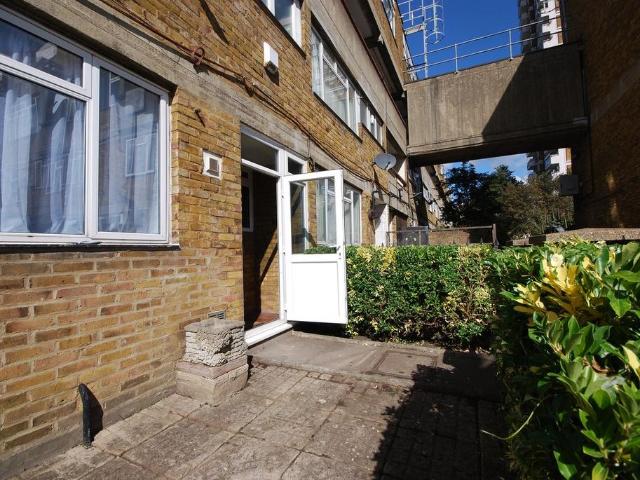 4 bedroom terraced house to rent