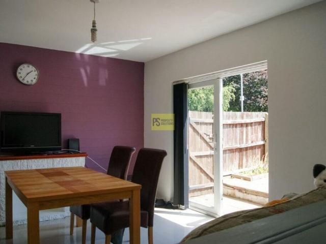 4 bedroom terraced house to rent