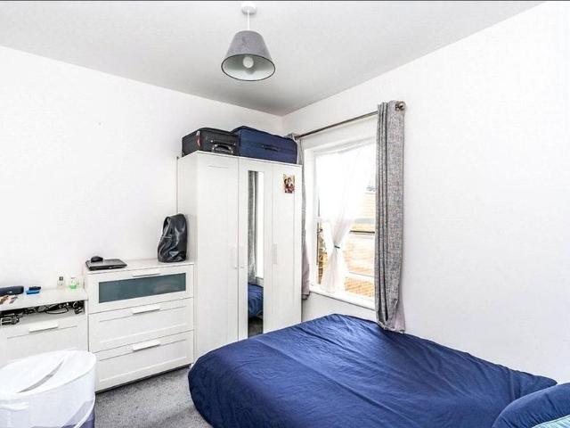 4 bedroom terraced house to rent