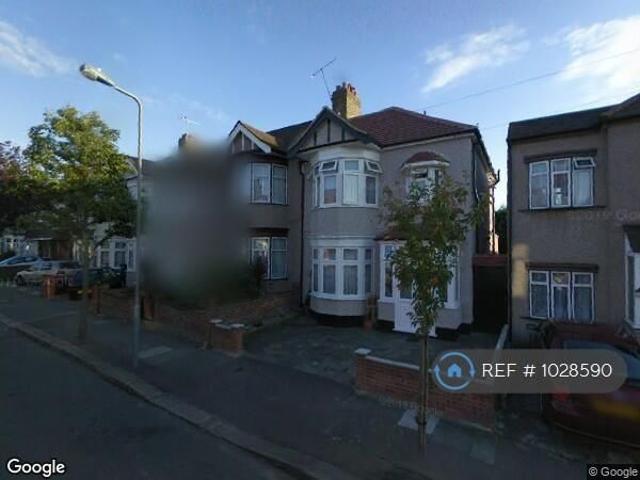 4 bedroom terraced house to rent