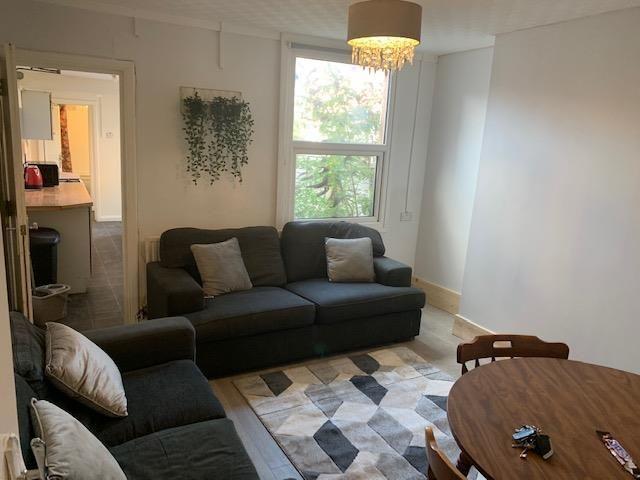4 bedroom terraced house to rent