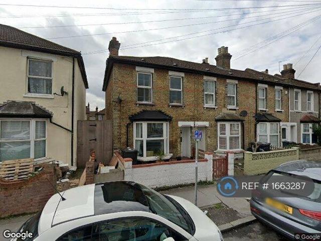 4 bedroom terraced house to rent