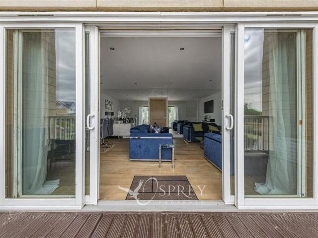4 bedroom terraced house to rent
