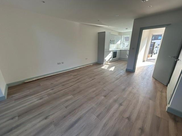 4 bedroom terraced house to rent