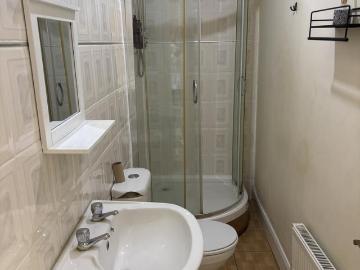 4 bedroom terraced house to rent