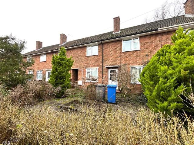 4 bedroom terraced house to rent