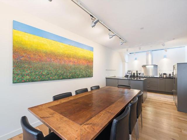 4 bedroom terraced house to rent