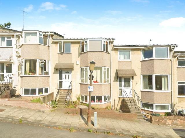 4 bedroom terraced house to rent