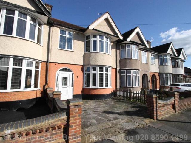 4 bedroom terraced house to rent