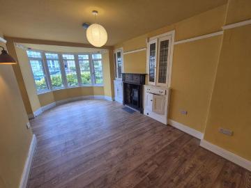 4 bedroom terraced house to rent
