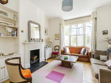 4 bedroom terraced house to rent