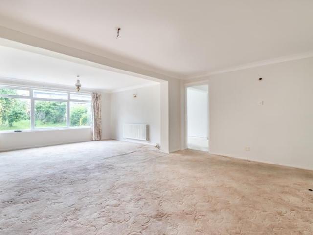 4 bedroom terraced house to rent