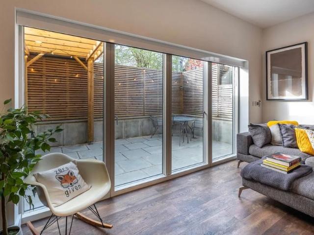 4 bedroom terraced house to rent
