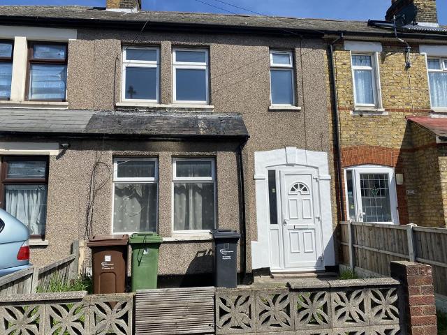 4 bedroom terraced house to rent