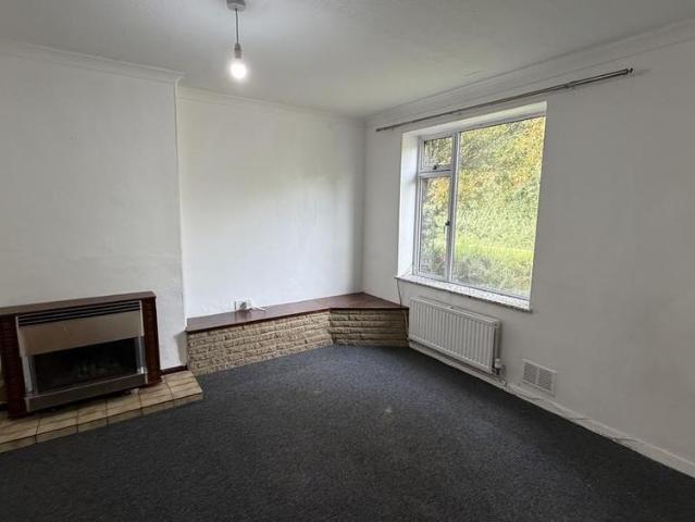 4 bedroom terraced house to rent