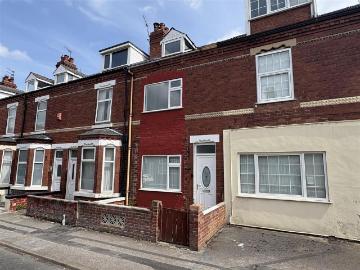 4 bedroom terraced house to rent