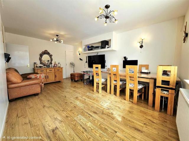 4 bedroom terraced house to rent