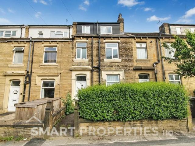 4 bedroom terraced house to rent