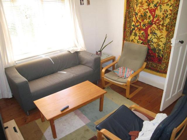 4 bedroom terraced house to rent