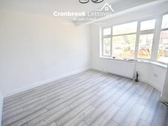 4 bedroom terraced house to rent