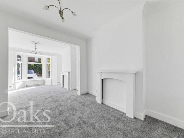 4 bedroom terraced house to rent