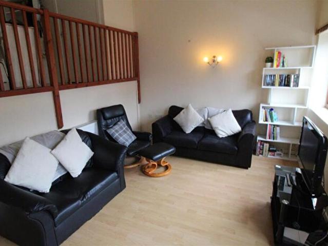 4 Bedroom Terraced House To Rent In Wood Road, Treforest, CF37