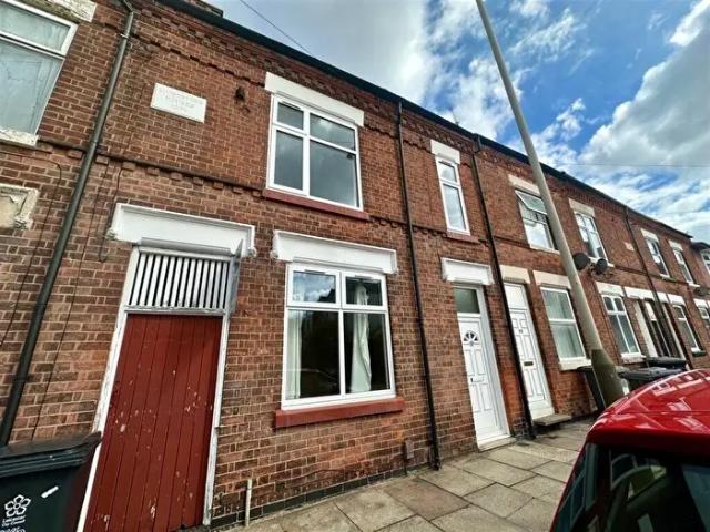 4 Bedroom Terraced House To Rent In Wordsworth Road, Leicester, LE2