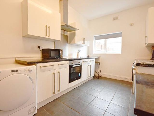 4 Bedroom Terraced House To Rent In Bolingbroke Road, Coventry, CV3