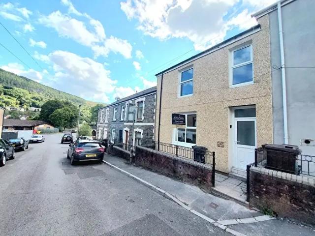 4 Bedroom Terraced House To Rent In Bridge Street, Aberfan, CF48