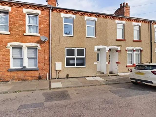 4 Bedroom Terraced House To Rent In Clinton Road, Northampton, Northamptonshire, NN4